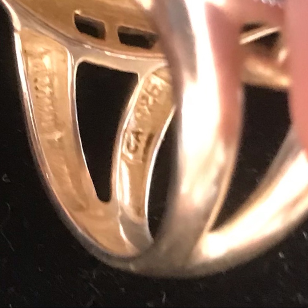 Mother of Pearl Marcasite Ring Size 6.5 - Picture 6 of 6